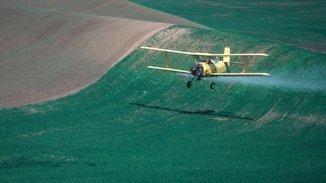 Spray plane, over spraying can lead to transport of chemicals to water sources. Spray plane, over spraying can lead to transport of chemicals to water sources.